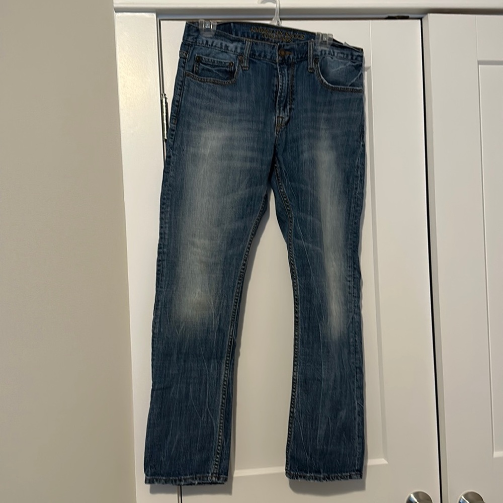 AE men’s medium wash jeans